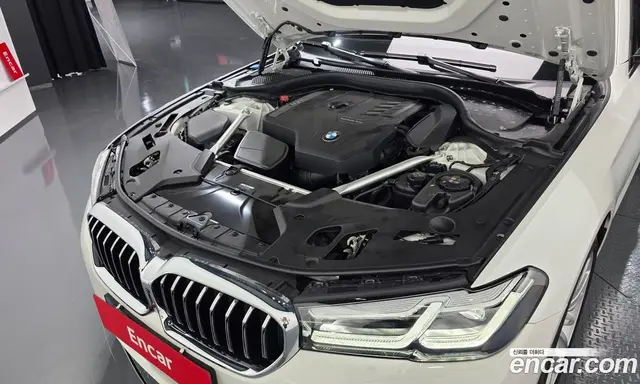 BMW 5 серия 2023 2.0 автомат (гидро), миниатюра 5 BMW 5 серия 2023 2.0 автомат (гидро), миниатюра 5