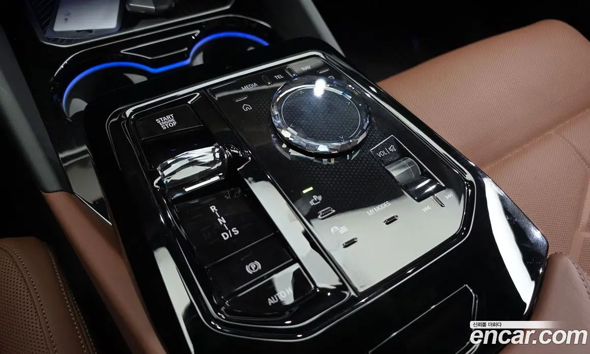 BMW 5 серия 2025 2.0 автомат (гидро), фото 12 BMW 5 серия 2025 2.0 автомат (гидро), фото 12