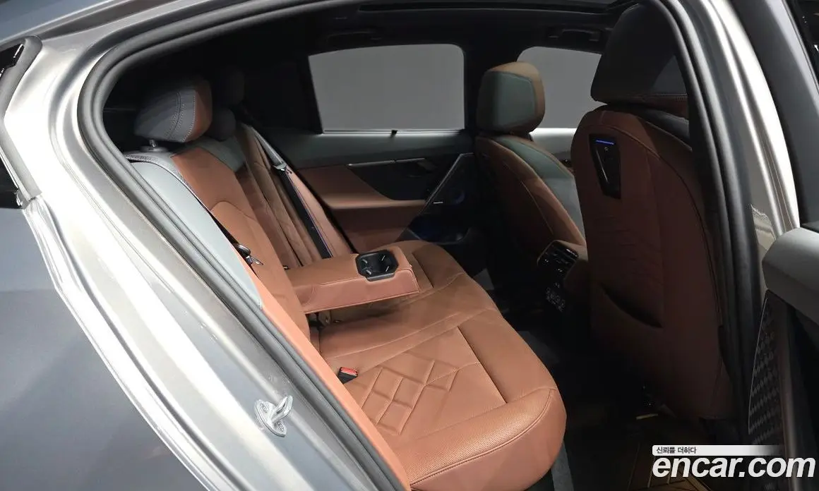 BMW 5 серия 2025 2.0 автомат (гидро), фото 18 BMW 5 серия 2025 2.0 автомат (гидро), фото 18