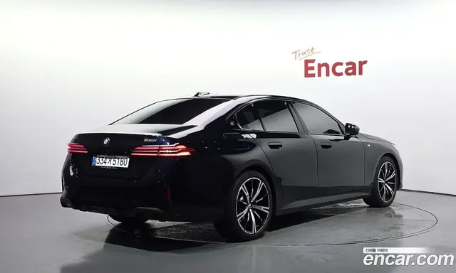 BMW 5 серия 2025 2.0 автомат (гидро), миниатюра 2
