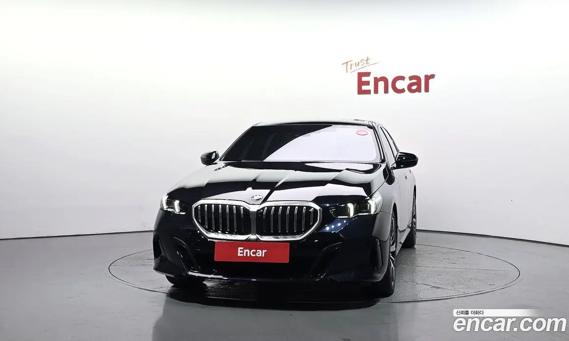 BMW 5 серия 2025 2.0 автомат (гидро), фото 3