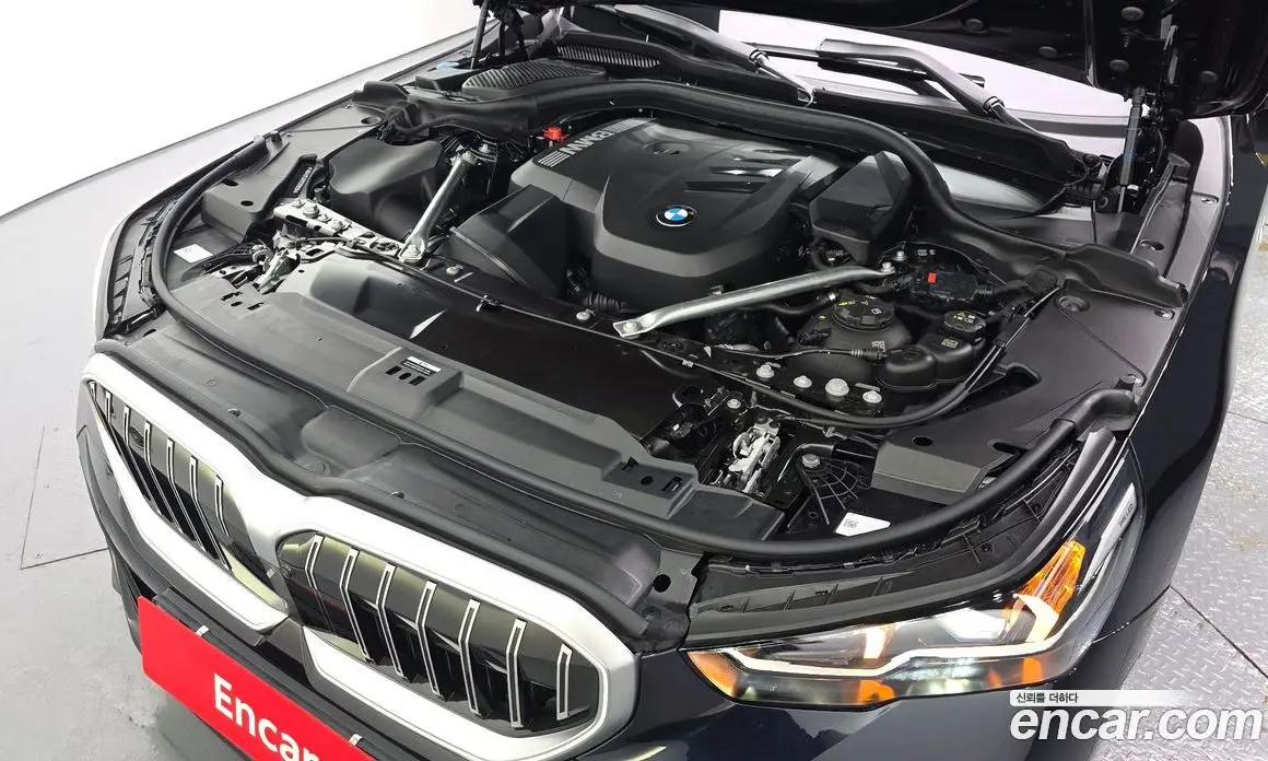BMW 5 серия 2025 2.0 автомат (гидро), фото 6