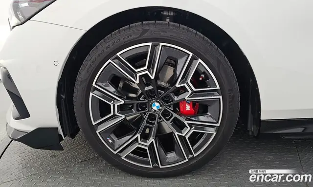 BMW 5 серия 2026 2.0 автомат (гидро), миниатюра 4 BMW 5 серия 2026 2.0 автомат (гидро), миниатюра 4