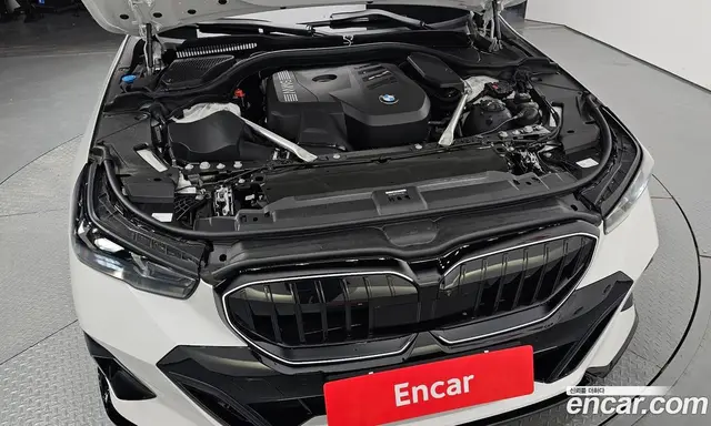 BMW 5 серия 2026 2.0 автомат (гидро), миниатюра 5 BMW 5 серия 2026 2.0 автомат (гидро), миниатюра 5