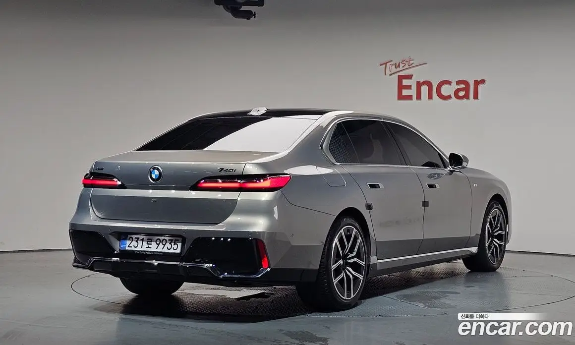 BMW 7 серия 2023 3.0 автомат (гидро), фото 1 BMW 7 серия 2023 3.0 автомат (гидро), фото 1