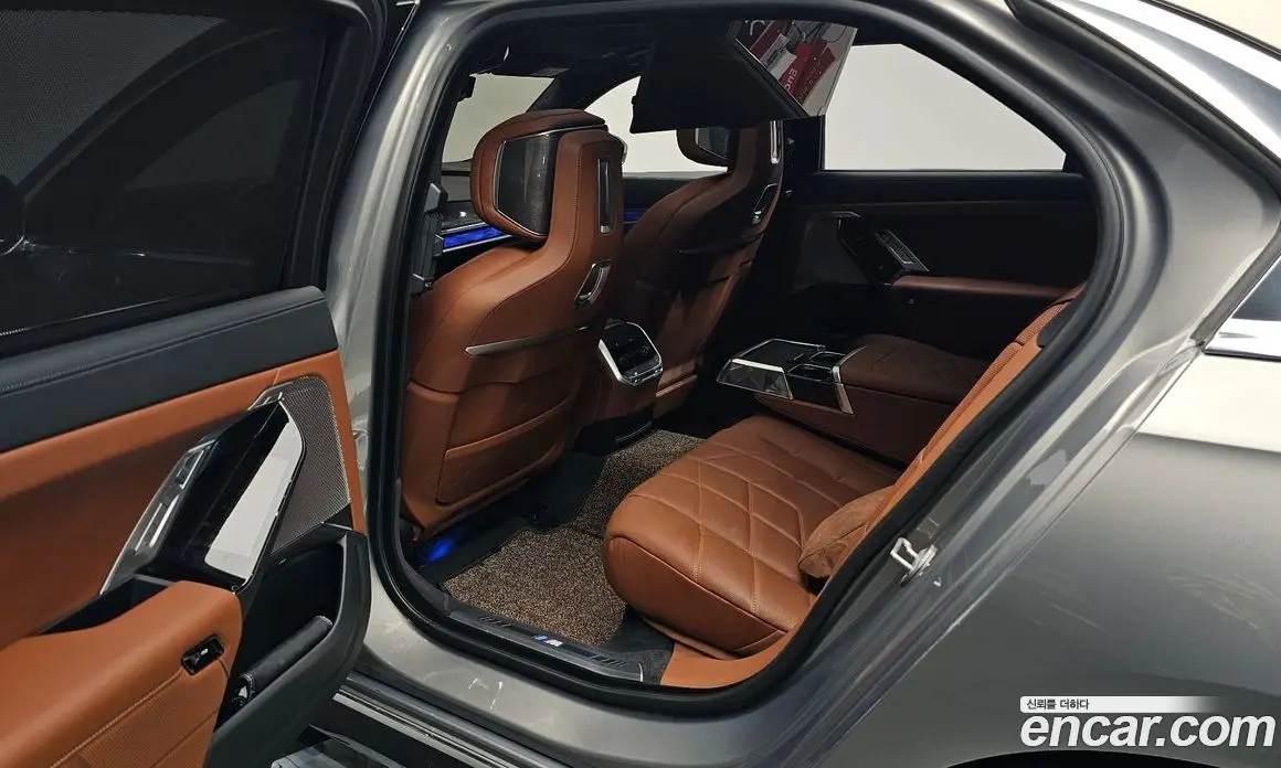 BMW 7 серия 2023 3.0 автомат (гидро), фото 15 BMW 7 серия 2023 3.0 автомат (гидро), фото 15