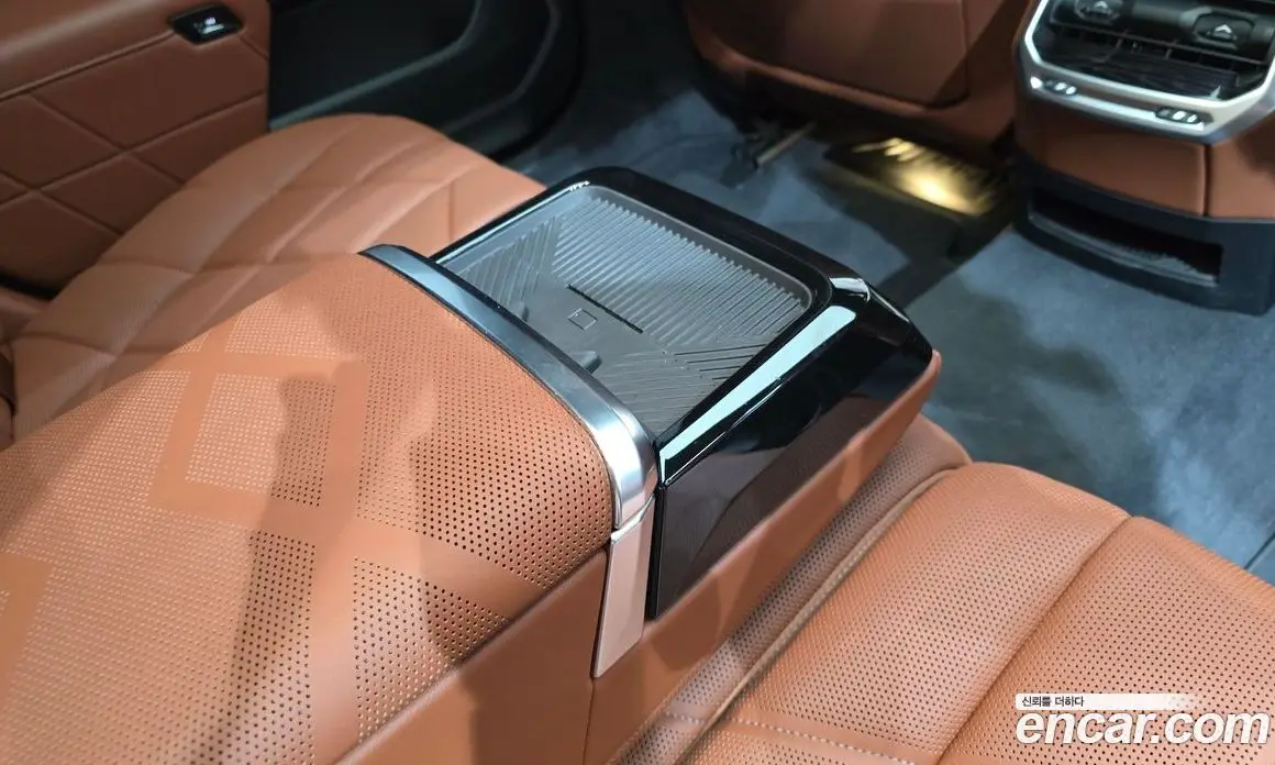 BMW 7 серия 2025 3.0 автомат (гидро), фото 18 BMW 7 серия 2025 3.0 автомат (гидро), фото 18