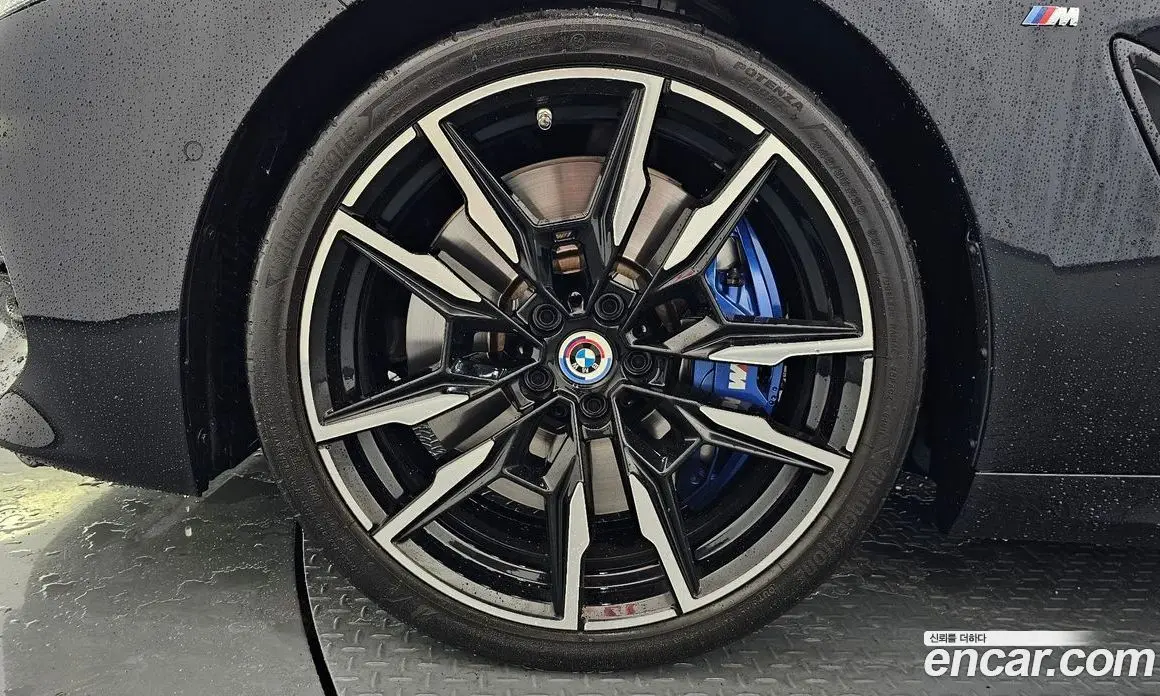 BMW 8 серия 2023 4.4 автомат (гидро), фото 5 BMW 8 серия 2023 4.4 автомат (гидро), фото 5