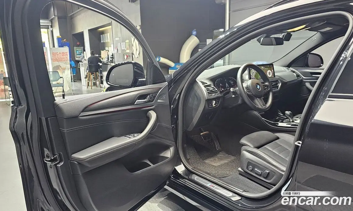 BMW X4 2024 2.0 автомат (гидро), фото 13