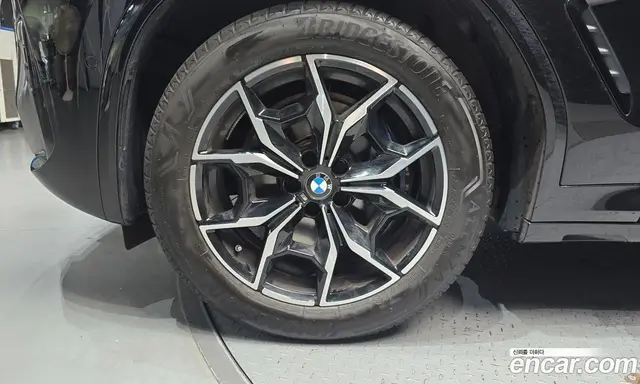 BMW X4 2024 2.0 автомат (гидро), миниатюра 5