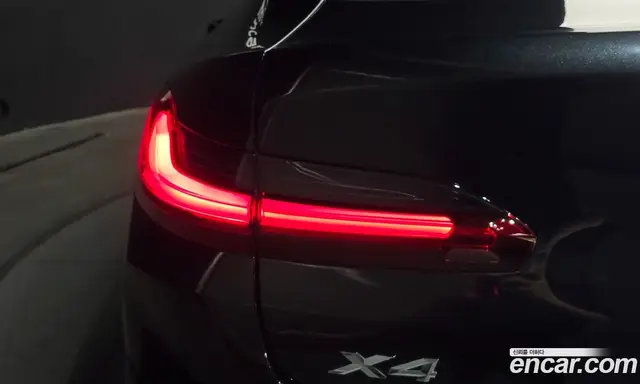 BMW X4 2024 2.0 автомат (гидро), миниатюра 9