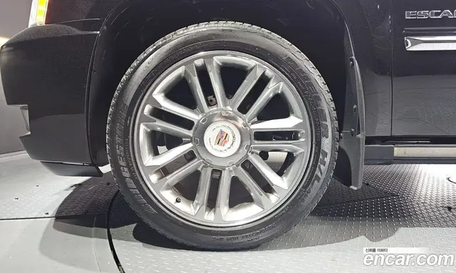 Cadillac Escalade 2013 6.2 автомат (гидро), миниатюра 5 Cadillac Escalade 2013 6.2 автомат (гидро), миниатюра 5