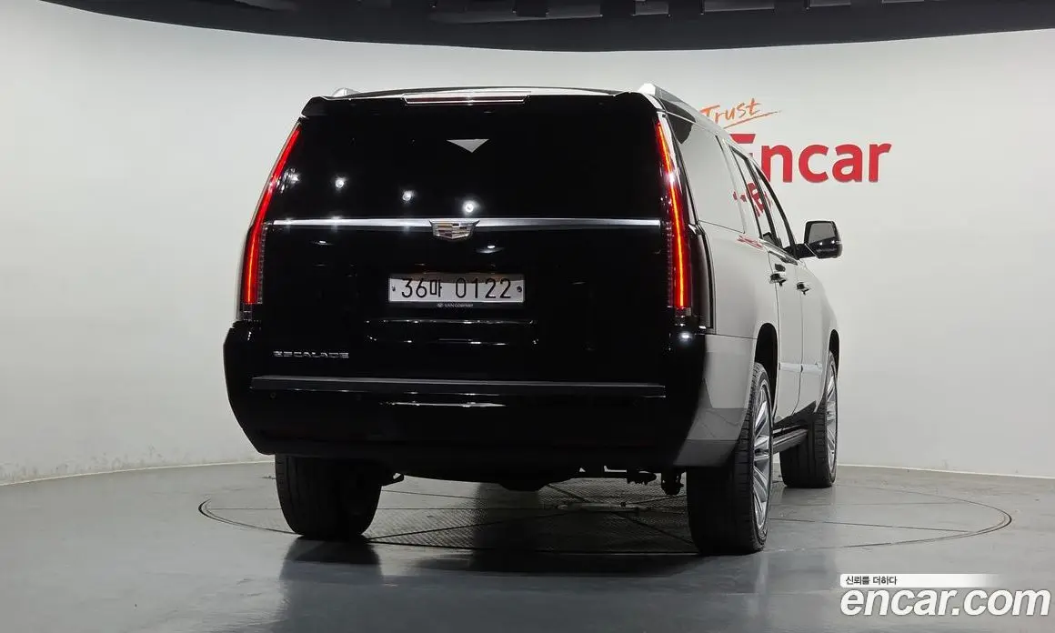 Cadillac Escalade 2016 6.2 автомат (гидро), фото 4 Cadillac Escalade 2016 6.2 автомат (гидро), фото 4