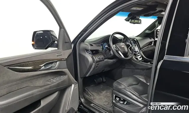 Cadillac Escalade 2018 6.2 автомат (гидро), миниатюра 10 Cadillac Escalade 2018 6.2 автомат (гидро), миниатюра 10