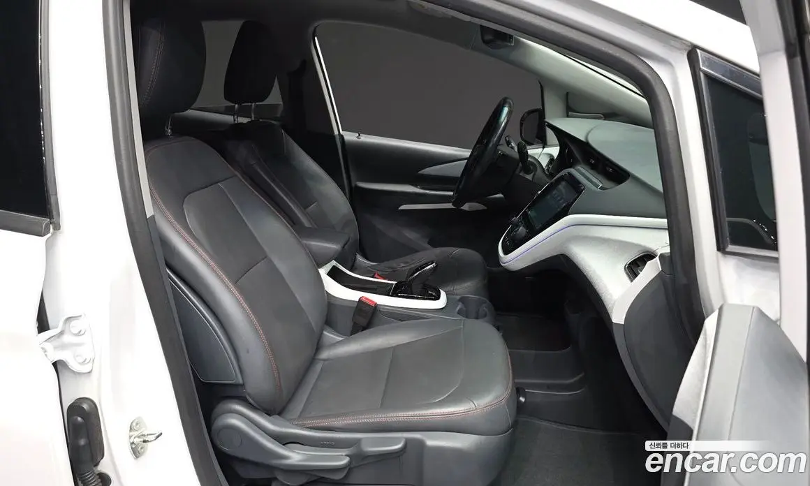 Chevrolet Bolt EV 2018 0.2 автомат (гидро), фото 17 Chevrolet Bolt EV 2018 0.2 автомат (гидро), фото 17