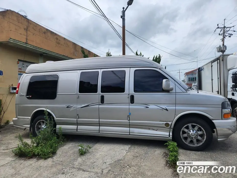 Chevrolet Express Van 2005 6.0 автомат (гидро), фото 6 Chevrolet Express Van 2005 6.0 автомат (гидро), фото 6