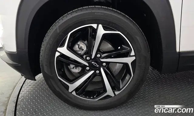 Chevrolet TrailBlazer 2023 1.3 автомат (гидро), миниатюра 5