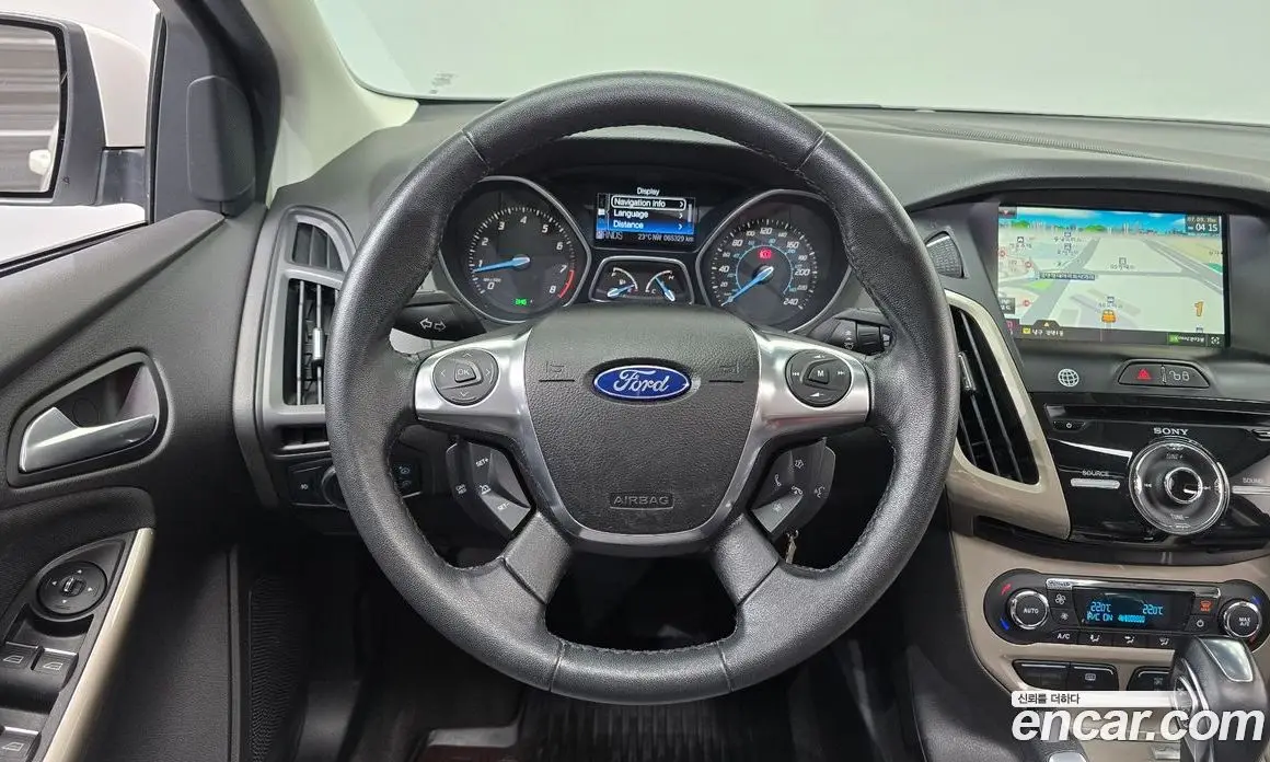 Ford Focus 2012 2.0 автомат (гидро), фото 13