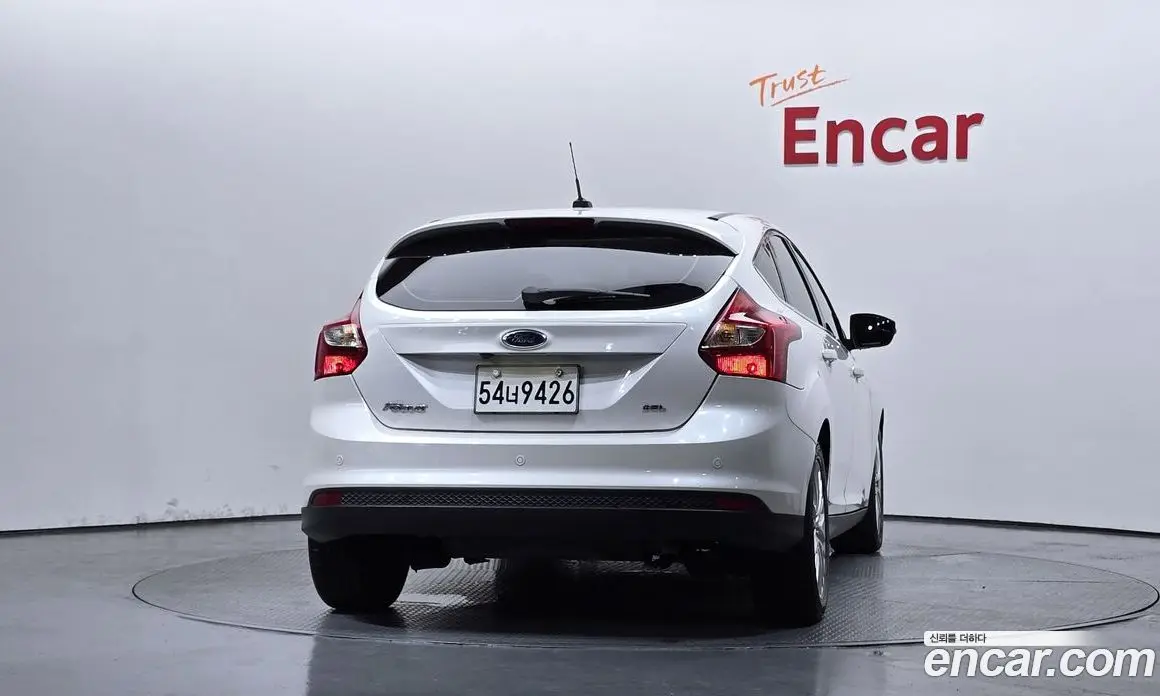 Ford Focus 2012 2.0 автомат (гидро), фото 4