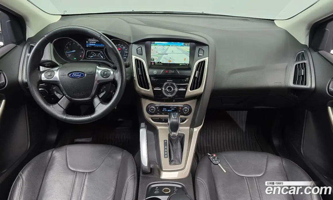 Ford Focus 2012 2.0 автомат (гидро), фото 7