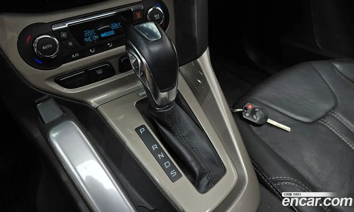 Ford Focus 2012 2.0 автомат (гидро), фото 9