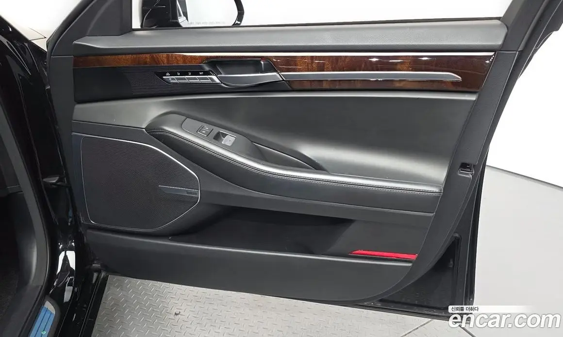 Genesis EQ900 2016 3.8 автомат (гидро), фото 14 Genesis EQ900 2016 3.8 автомат (гидро), фото 14