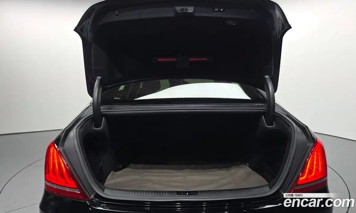 Genesis EQ900 2016 3.8 автомат (гидро), фото 26 Genesis EQ900 2016 3.8 автомат (гидро), фото 26