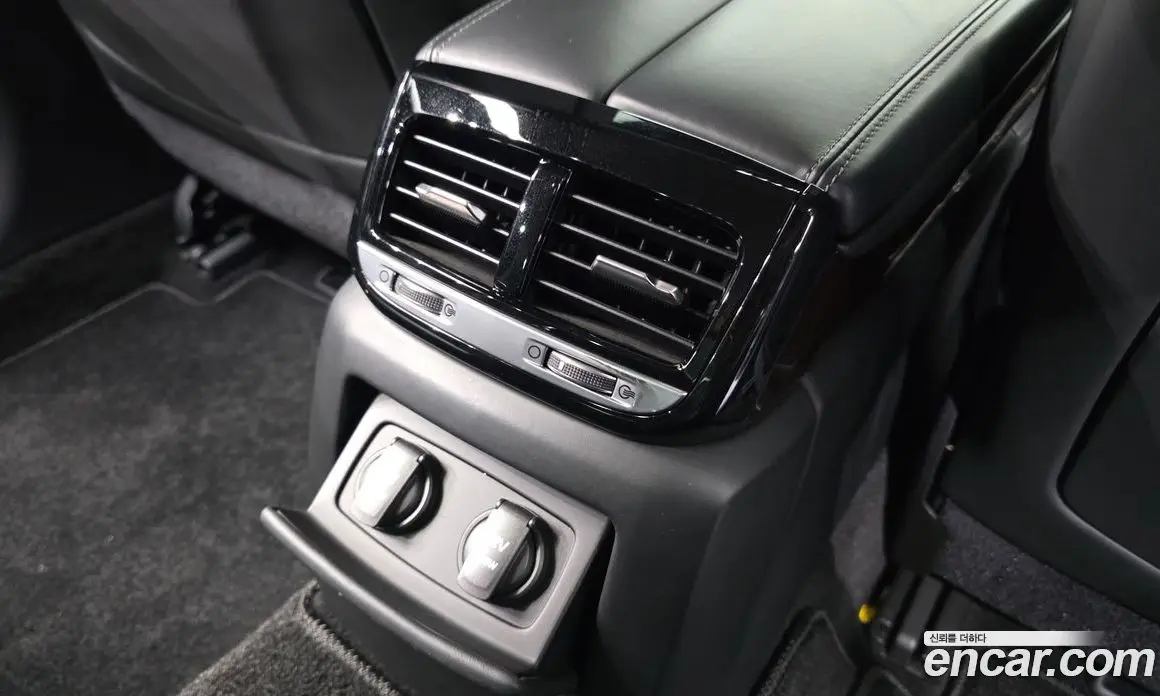 Genesis EQ900 2016 3.8 автомат (гидро), фото 39 Genesis EQ900 2016 3.8 автомат (гидро), фото 39