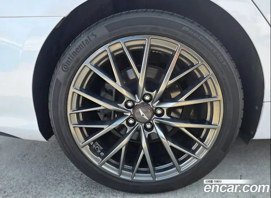Genesis G80 2018 3.3 автомат (гидро), фото 5 Genesis G80 2018 3.3 автомат (гидро), фото 5
