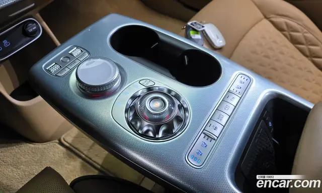 Genesis GV60 2022 0.1 автомат (гидро), миниатюра 12