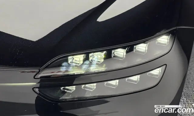Genesis GV60 2022 0.1 автомат (гидро), миниатюра 8 Genesis GV60 2022 0.1 автомат (гидро), миниатюра 8