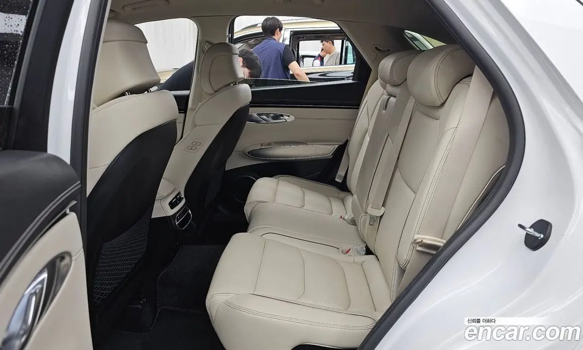 Genesis GV70 2021 2.5 автомат (гидро), фото 16