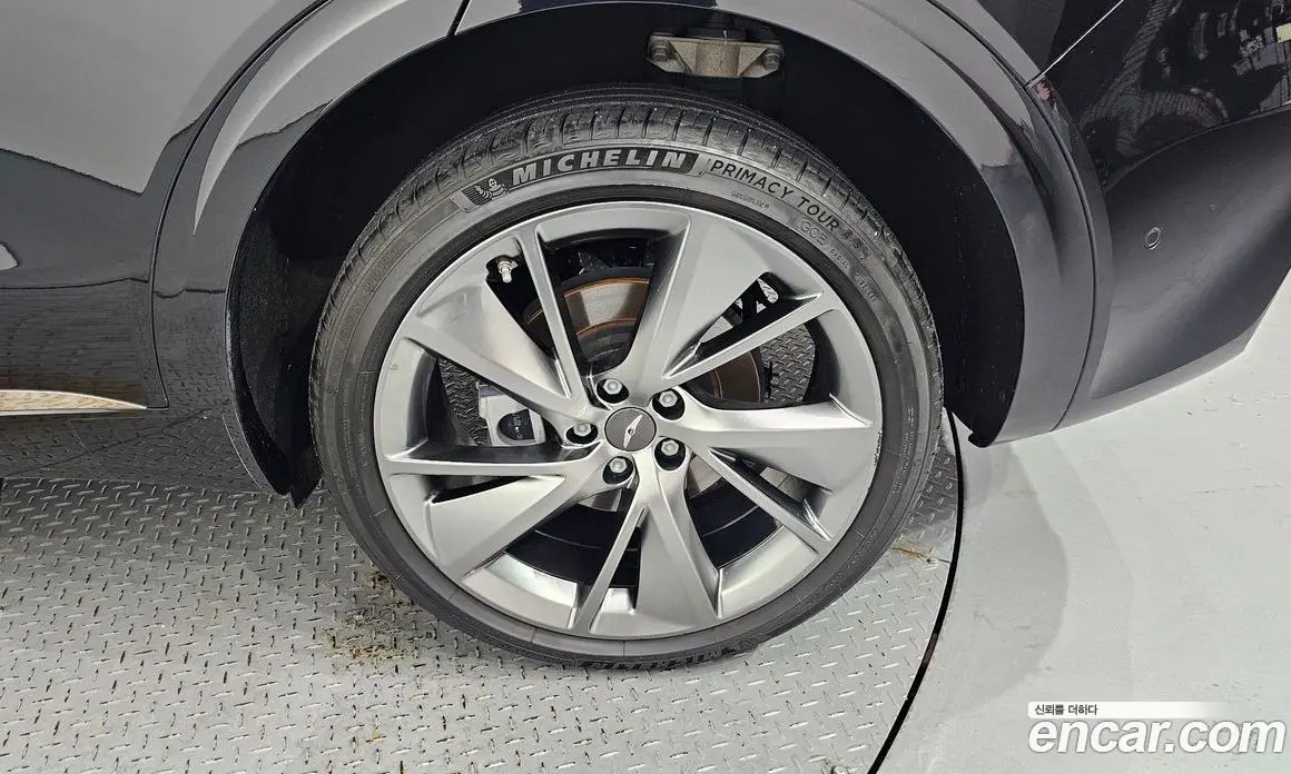 Genesis GV70 2021 2.5 автомат (гидро), фото 6 Genesis GV70 2021 2.5 автомат (гидро), фото 6