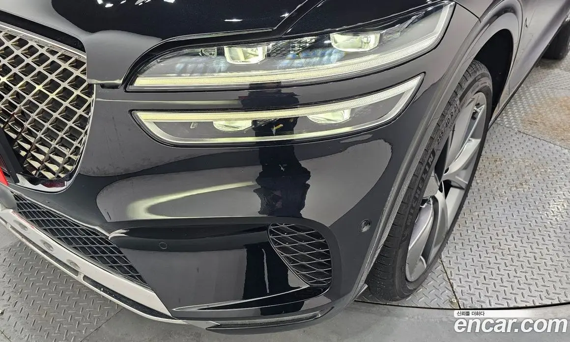 Genesis GV70 2021 2.5 автомат (гидро), фото 7 Genesis GV70 2021 2.5 автомат (гидро), фото 7