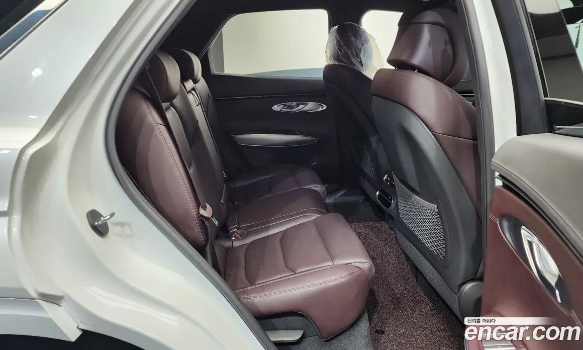 Genesis GV70 2022 2.5 автомат (гидро), фото 16 Genesis GV70 2022 2.5 автомат (гидро), фото 16