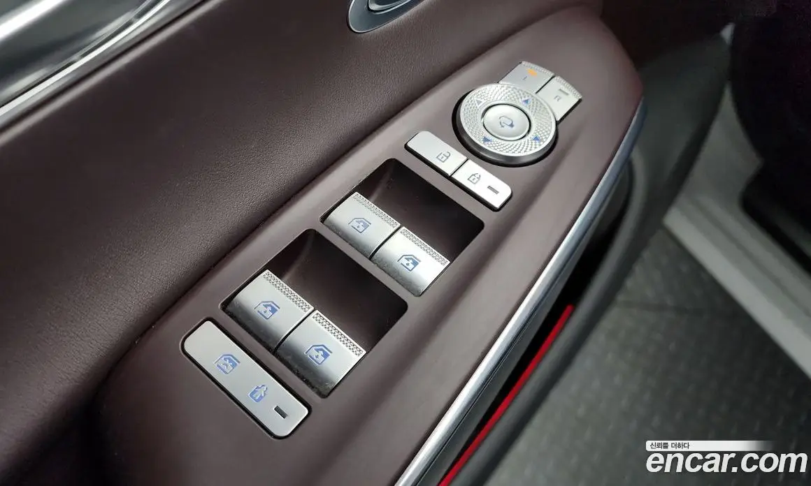 Genesis GV70 2022 2.5 автомат (гидро), фото 29 Genesis GV70 2022 2.5 автомат (гидро), фото 29
