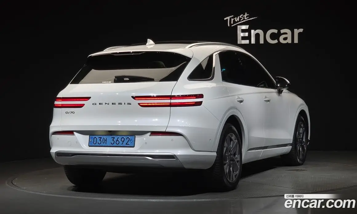 Genesis GV70 2022 0.1 автомат (гидро), фото 2 Genesis GV70 2022 0.1 автомат (гидро), фото 2