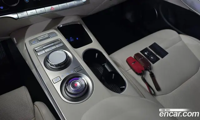 Genesis GV70 2022 0.1 автомат (гидро), миниатюра 12