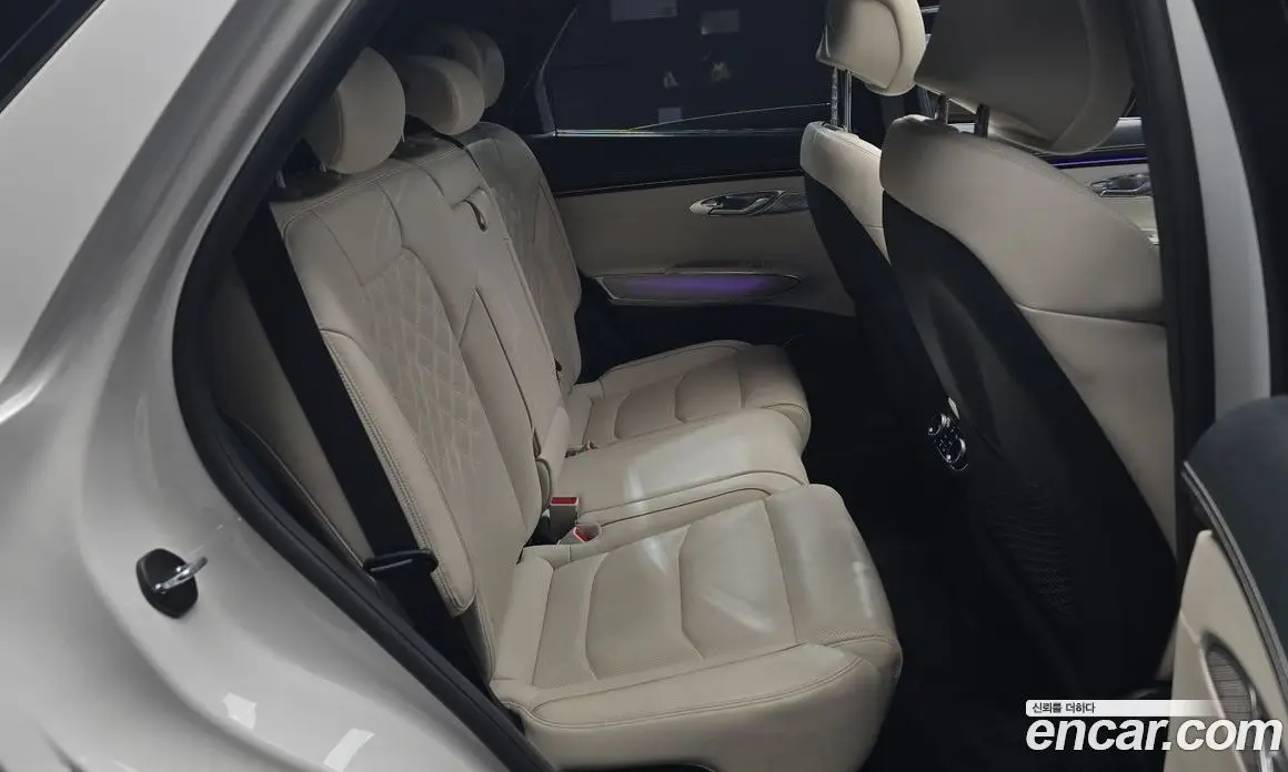 Genesis GV70 2022 0.1 автомат (гидро), фото 17 Genesis GV70 2022 0.1 автомат (гидро), фото 17