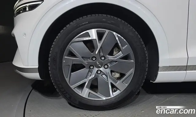 Genesis GV70 2022 0.1 автомат (гидро), миниатюра 5 Genesis GV70 2022 0.1 автомат (гидро), миниатюра 5