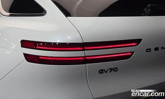 Genesis GV70 2022 0.1 автомат (гидро), миниатюра 9 Genesis GV70 2022 0.1 автомат (гидро), миниатюра 9