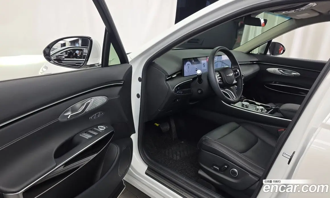 Genesis GV70 2024 2.5 автомат (гидро), фото 13 Genesis GV70 2024 2.5 автомат (гидро), фото 13