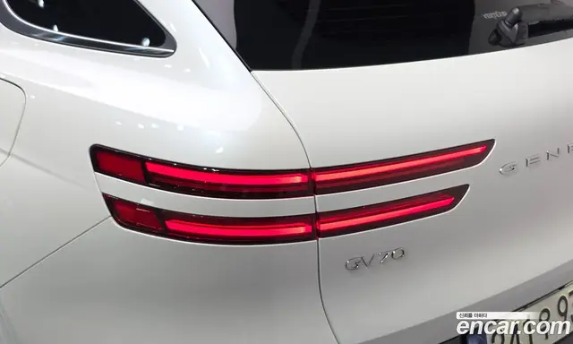 Genesis GV70 2024 2.5 автомат (гидро), миниатюра 9 Genesis GV70 2024 2.5 автомат (гидро), миниатюра 9