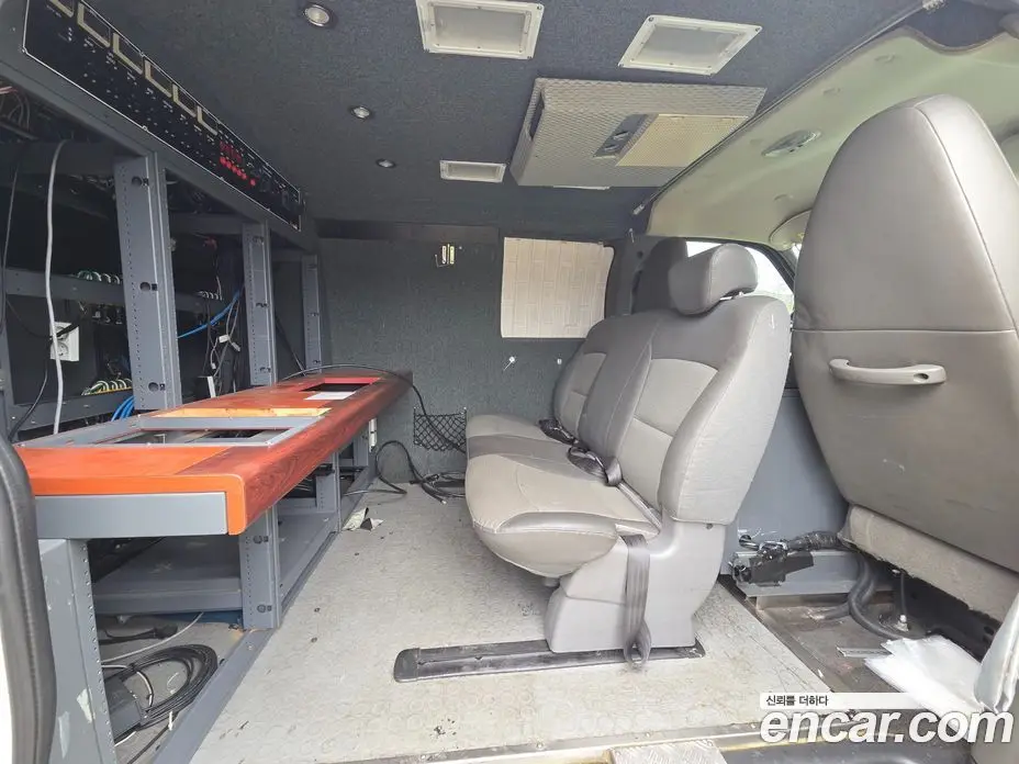 GMC Savana 2011 6.0 автомат (гидро), фото 13 GMC Savana 2011 6.0 автомат (гидро), фото 13