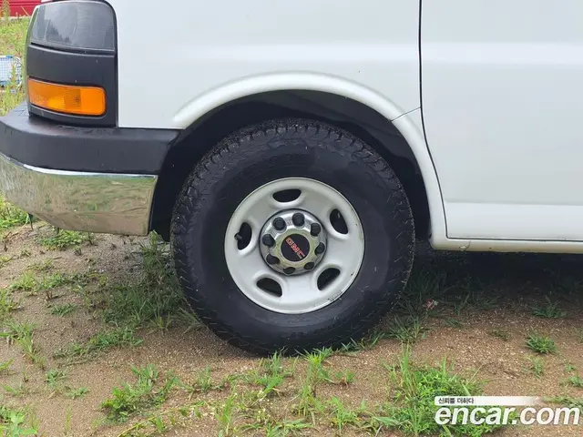 GMC Savana 2011 6.0 автомат (гидро), миниатюра 5 GMC Savana 2011 6.0 автомат (гидро), миниатюра 5