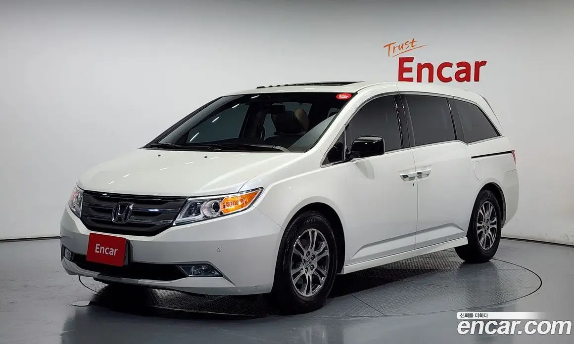 Honda Odyssey 2013 3.5 автомат (гидро), фото 1 Honda Odyssey 2013 3.5 автомат (гидро), фото 1