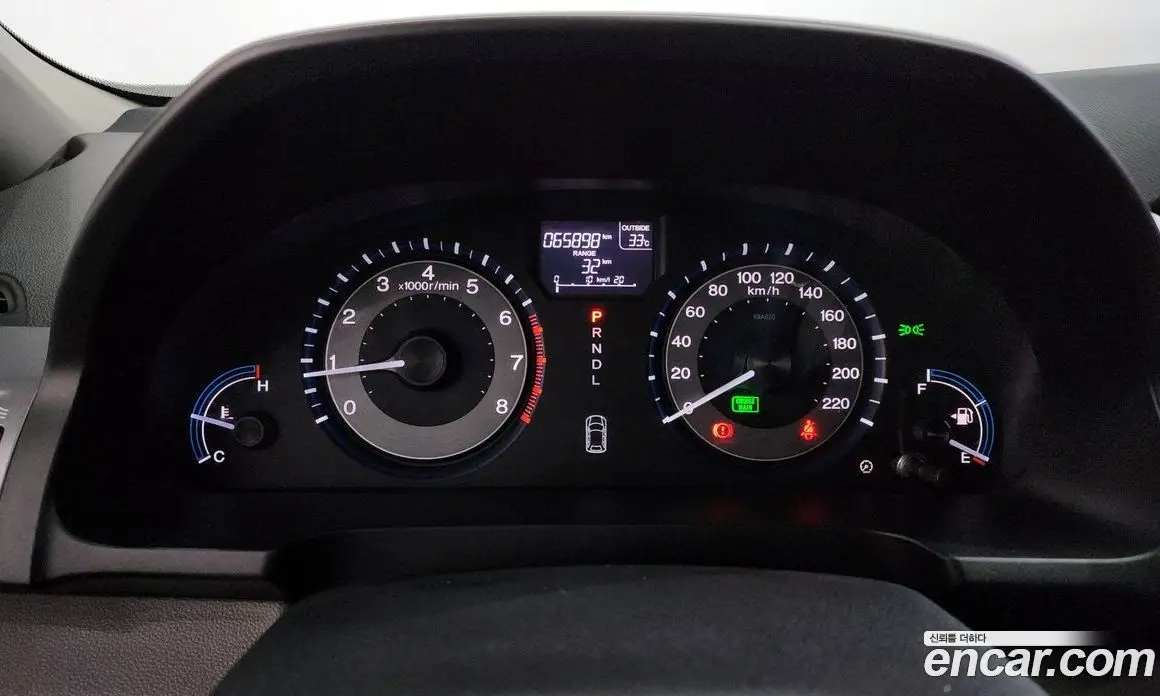 Honda Odyssey 2013 3.5 автомат (гидро), фото 8 Honda Odyssey 2013 3.5 автомат (гидро), фото 8