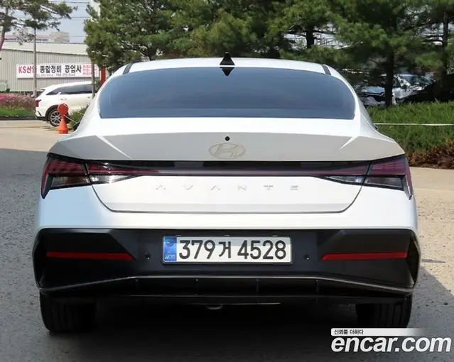 Hyundai Avante 2025 1.6 автомат (гидро), миниатюра 4 Hyundai Avante 2025 1.6 автомат (гидро), миниатюра 4