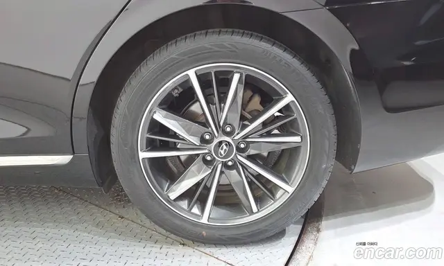 Hyundai Grandeur 2022 2.5 автомат (гидро), миниатюра 7 Hyundai Grandeur 2022 2.5 автомат (гидро), миниатюра 7