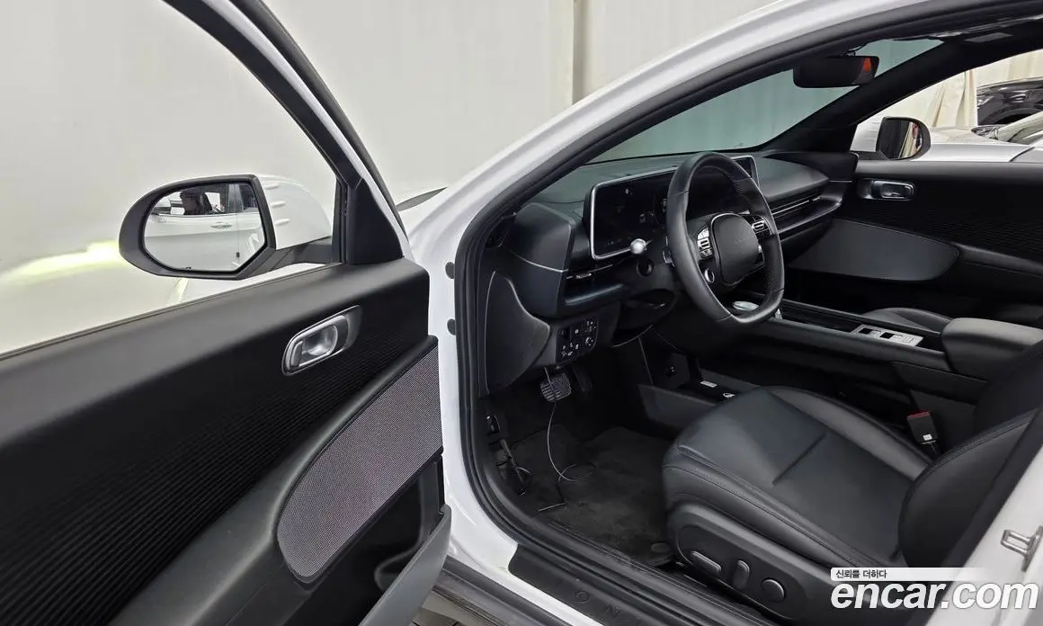 Hyundai Ioniq 6 2022 0.1 автомат (гидро), фото 13